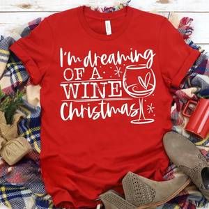 NEW GLAM N GO BOUTIQUE women's dreaming of a wine christmas tee in red